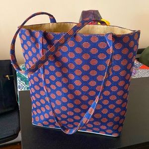 Big tote bag for every day needs